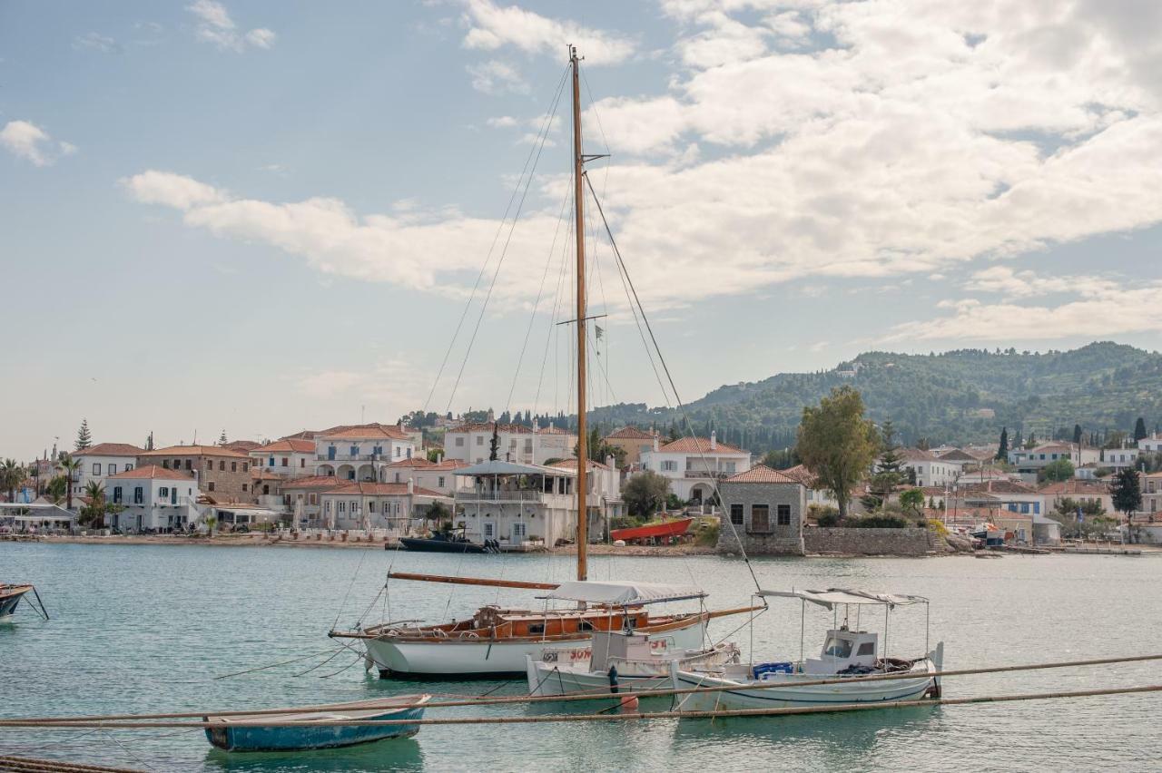 Mimoza Hotel Spetses Town ภายนอก รูปภาพ