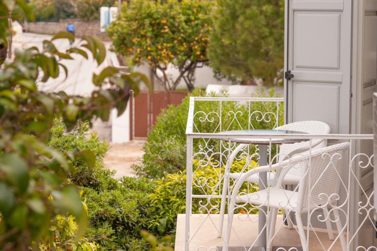 Mimoza Hotel Spetses Town ภายนอก รูปภาพ