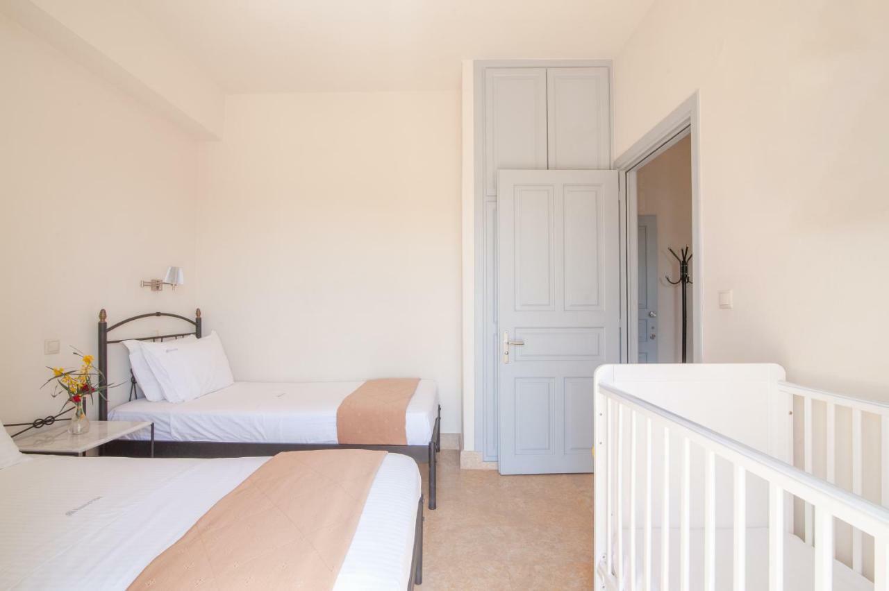 Mimoza Hotel Spetses Town ภายนอก รูปภาพ