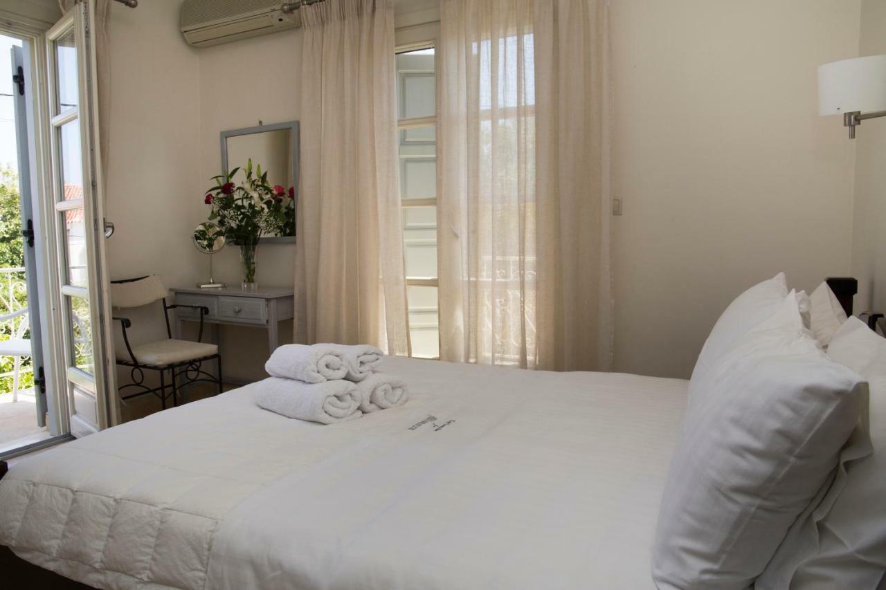 Mimoza Hotel Spetses Town ภายนอก รูปภาพ