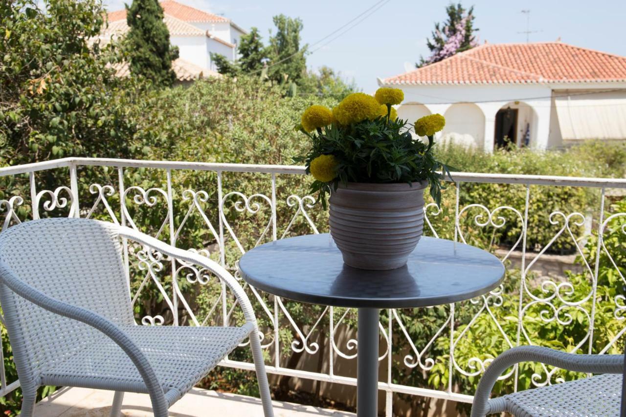 Mimoza Hotel Spetses Town ภายนอก รูปภาพ